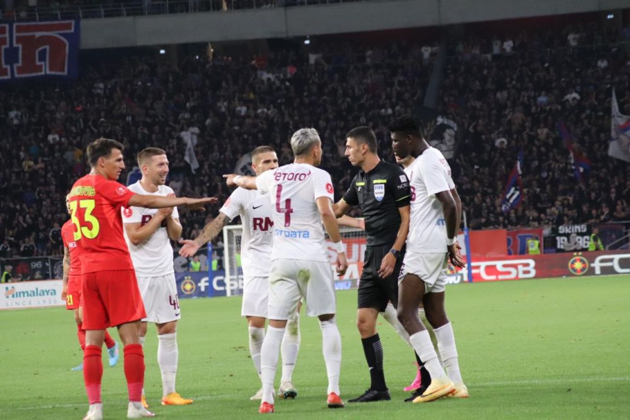 Galeria FCSB, banner cu venin îndreptat către CSA Steaua, la primul meci de la revenirea în Ghencea_7