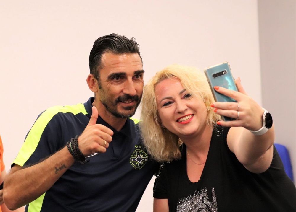 Charalambous i-a răspuns lui Mandorlini: 
