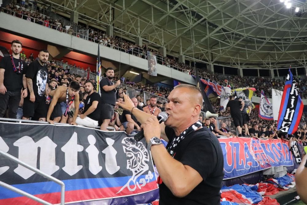 A refuzat să petreacă alături de suporteri! Jucătorul care s-a dus direct la vestiare la finalul meciului cu CFR_2