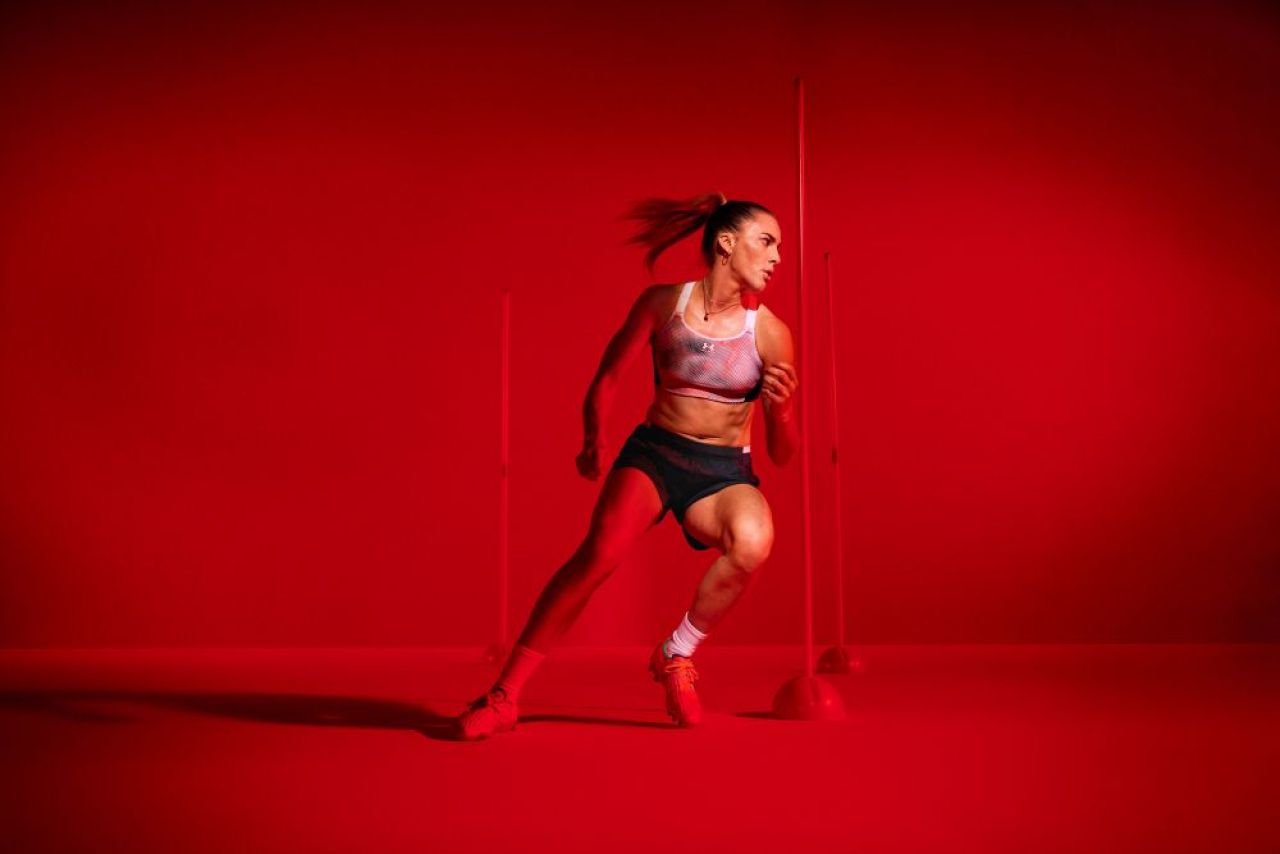 Under Armour a lansat primele ghete dedicate exclusiv fotbalistelor (P)_18