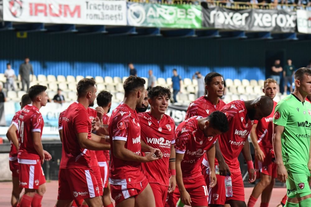 Trebuia să mai stea un an &icirc;n B . Dinamo, considerată victimă sigură la retrogradare