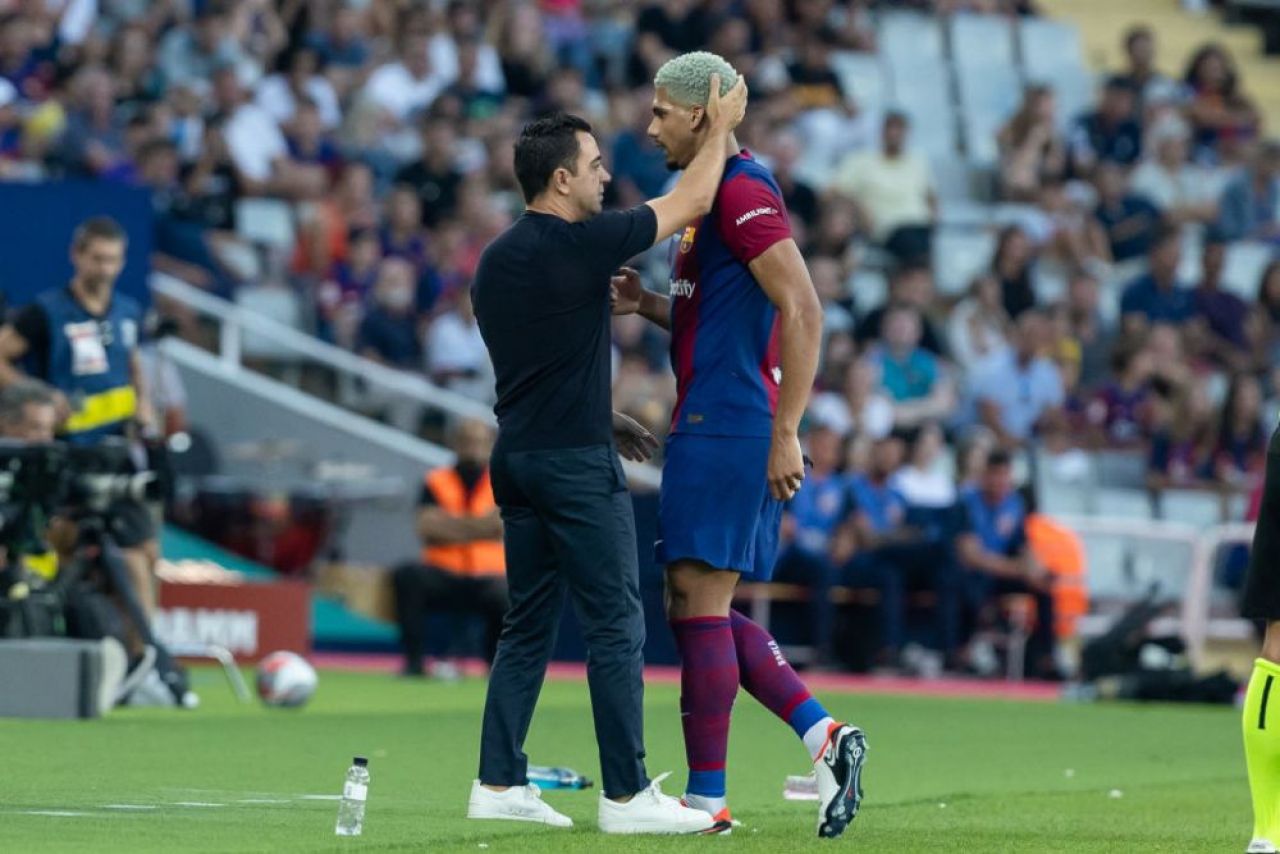 „Trebuie să ne întărim lotul!” Concluziile lui Xavi Hernandez după ce Barca a câștigat Trofeul Gamper! Ce a spus despre transferul lui Neymar _3