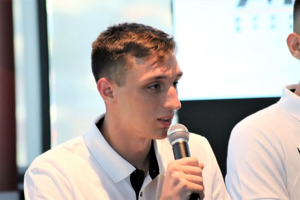 Dinamo și-a prezentat achizițiile spectaculoase. Ce a declarat vedeta adusă de la Barcelona_11