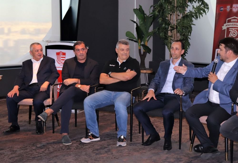 Dinamo și-a prezentat achizițiile spectaculoase. Ce a declarat vedeta adusă de la Barcelona_16