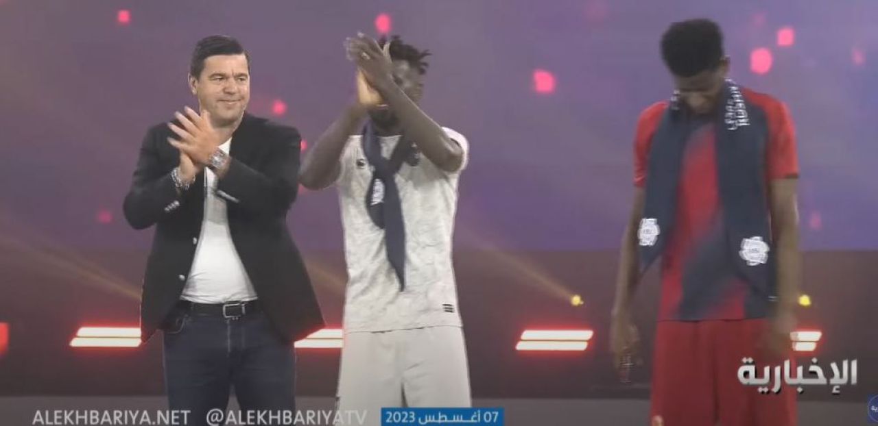 Andrei Burcă și Cosmin Contra, pe scenă cu Benzema, Kante și Gerrard! Imagini spectaculoase de la prezentarea starurilor transferate în Arabia Saudită _7
