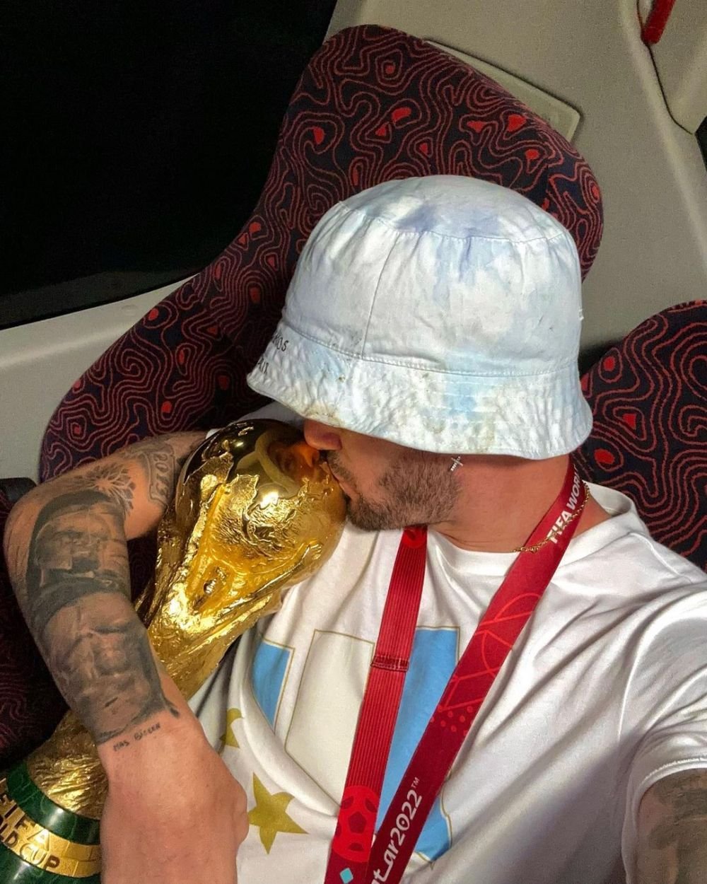 S-a aflat motivul despărțirii dintre cea mai iubită actriță Disney și campionul mondial _119