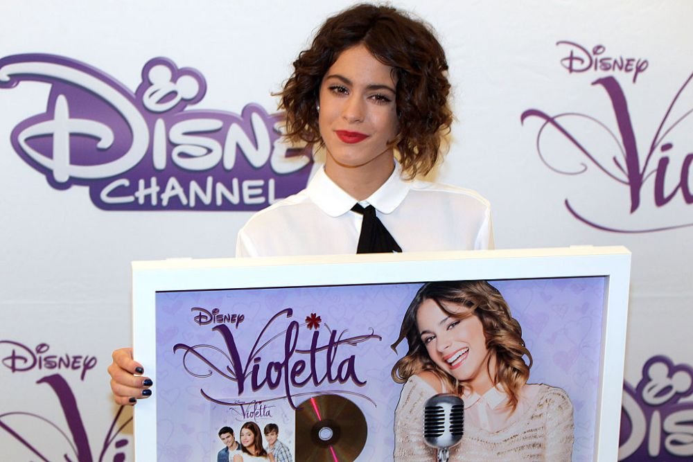 S-a aflat motivul despărțirii dintre cea mai iubită actriță Disney și campionul mondial _140