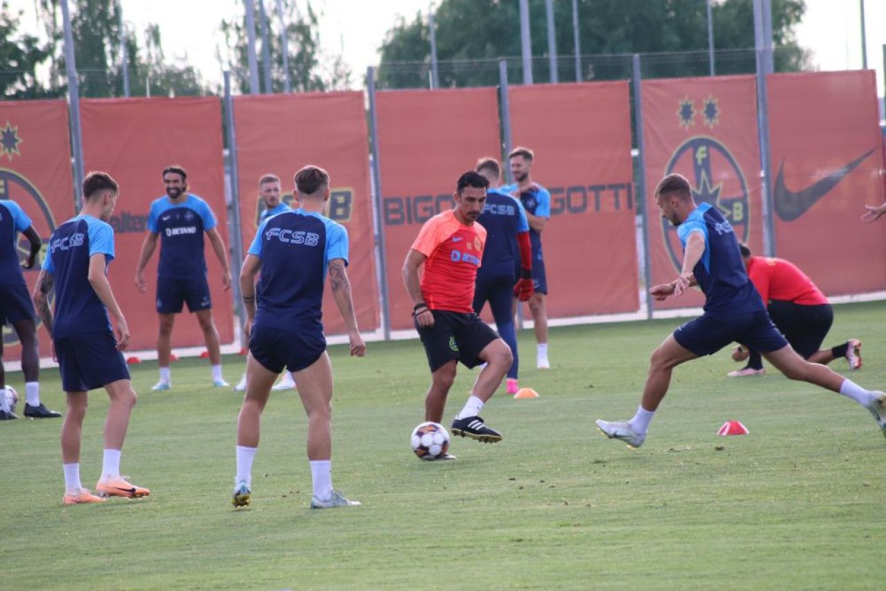 Cele mai tari imagini de la antrenamentul FCSB! Vicecampioana se pregătește de meciul cu FC Nordsjaelland_27