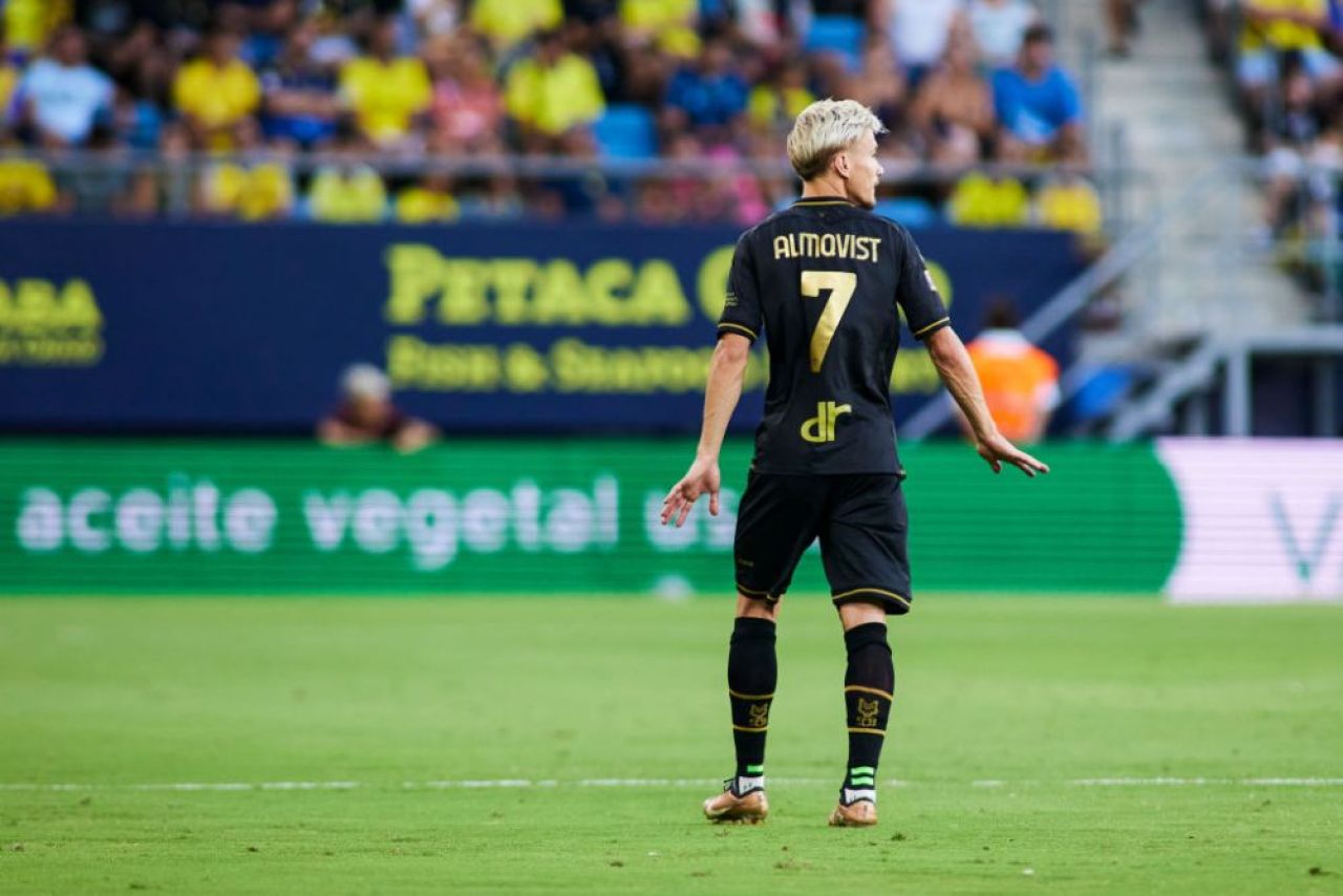 Ianis Hagi nu mai ajunge în Serie A. Lecce l-a transferat pe