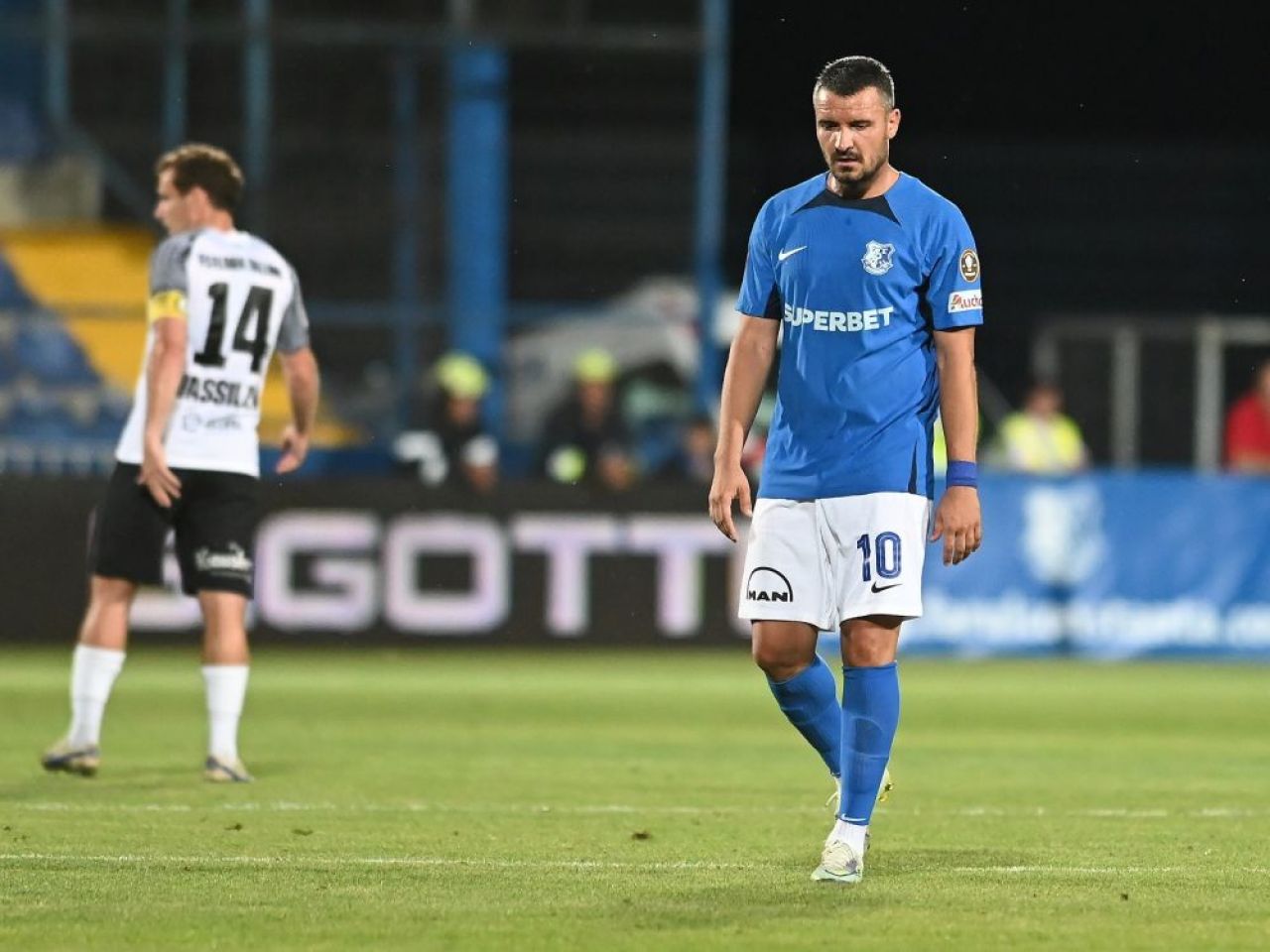 „Mai slăbesc puțin să se bucure și ei!” Declarații spumoase ale lui Budescu după ce a debutat cu gol la Farul_2