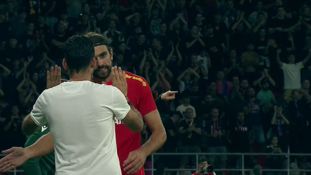 Andrea Compagno și-a vărsat nervii după ce a fost scos de pe teren, în FCSB - Nordsjaelland_3