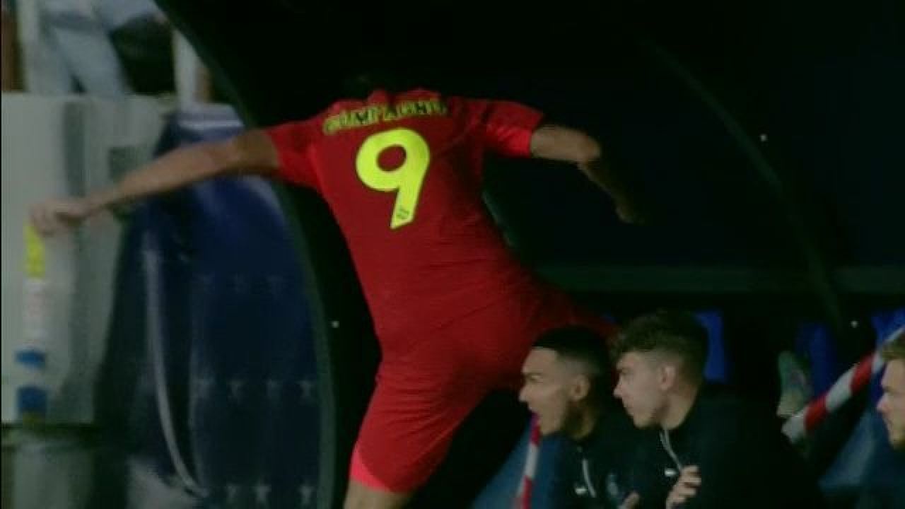 Reacția lui Elias Charalambous, după ce a văzut ieșirea nervoasă a lui Andrea Compagno de la schimbare_1