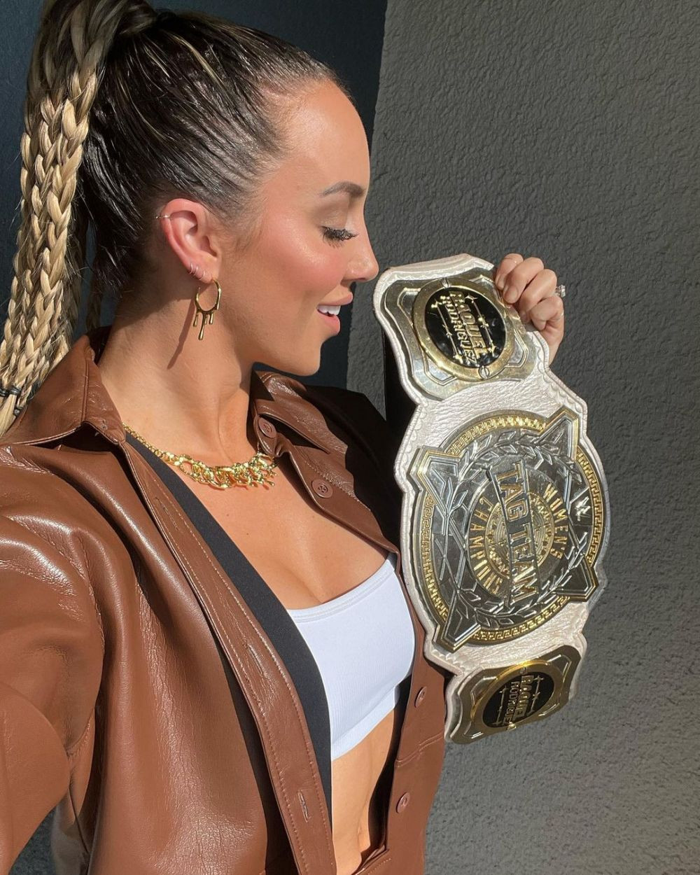 A fost dată afară și și-a făcut cont pe OnlyFans! Acum s-a întors în sport și face senzație în ring, dar a fost obligată să renunțe la pozele pentru adulți _30