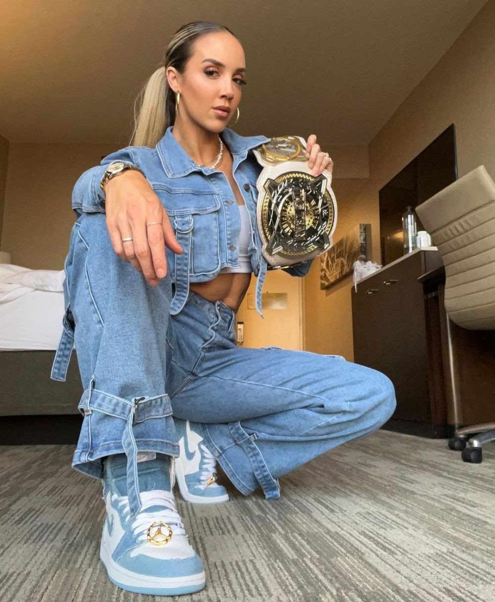 A fost dată afară și și-a făcut cont pe OnlyFans! Acum s-a întors în sport și face senzație în ring, dar a fost obligată să renunțe la pozele pentru adulți _39