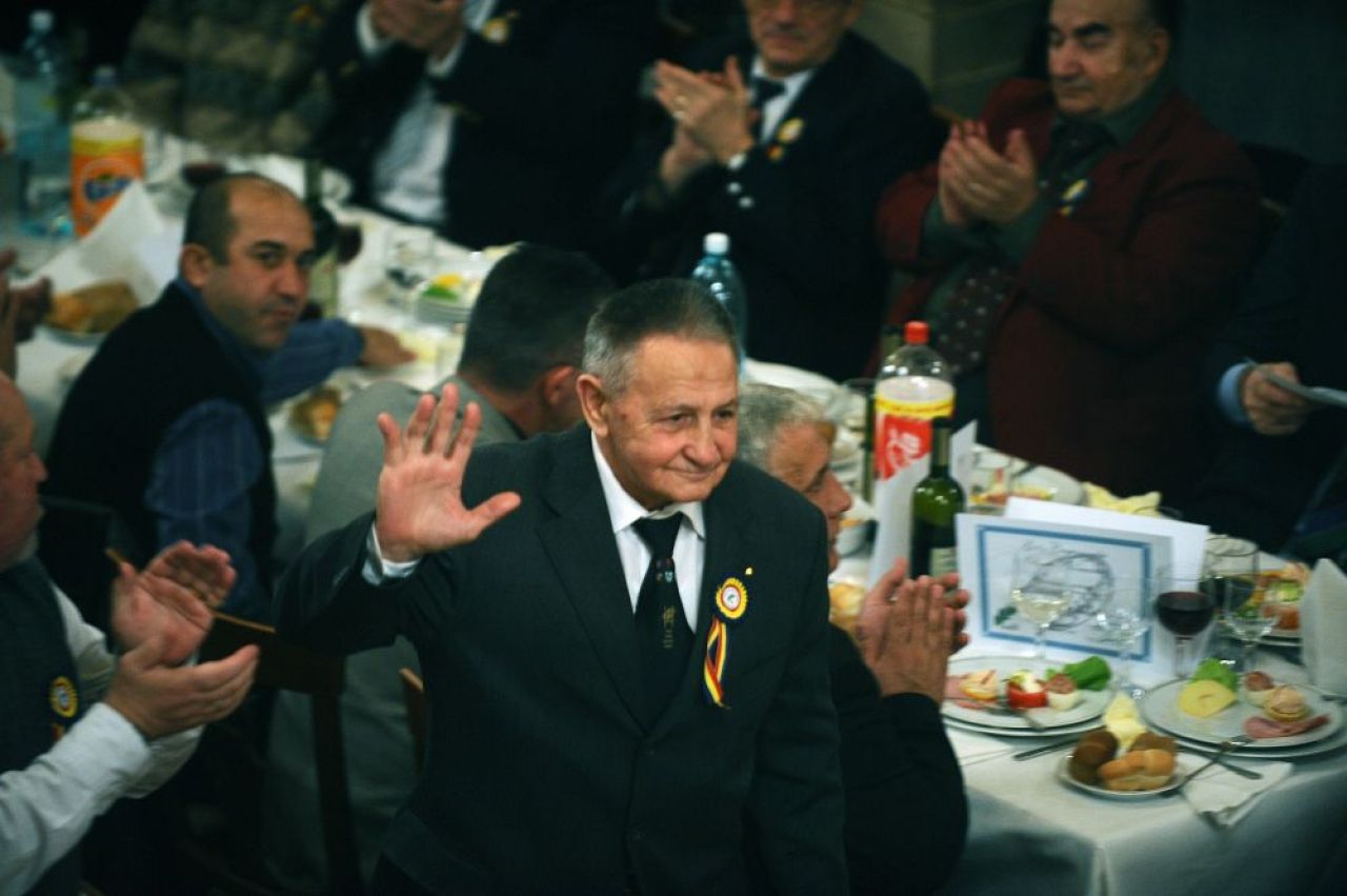 A murit Alexandru Penciu, cel mai valoros fundaş român al tuturor timpurilor, omul care a învins Franța! ”Alexandru cel Mare” avea 90 de ani_2