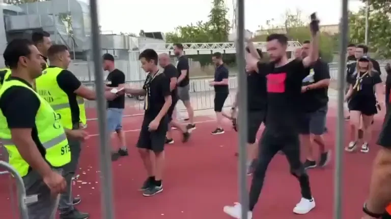 Toți suporterii Petrolului, lăsați să intre &icirc;n Giulești (13.08.2023)