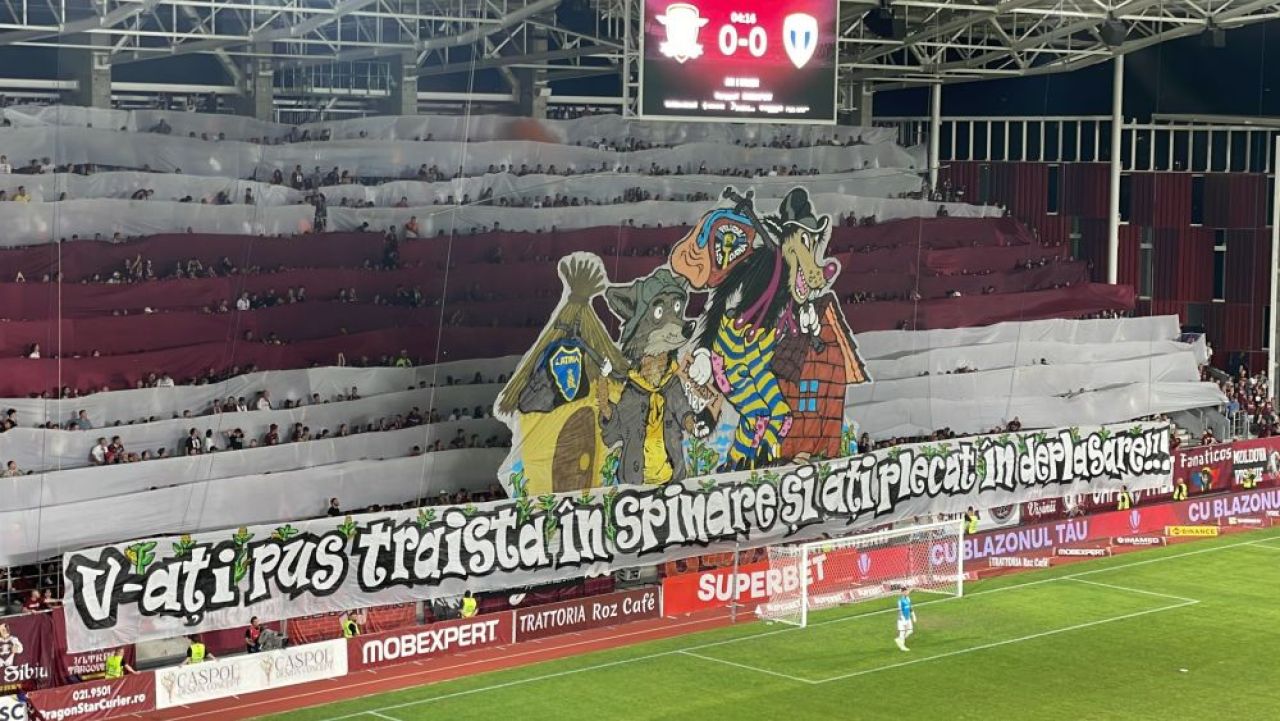 „V-ați pus traista în spinare și ați plecat în deplasare!” Spectacol în Giulești și show pirotehnic în Rapid - Petrolul Ploiești _1