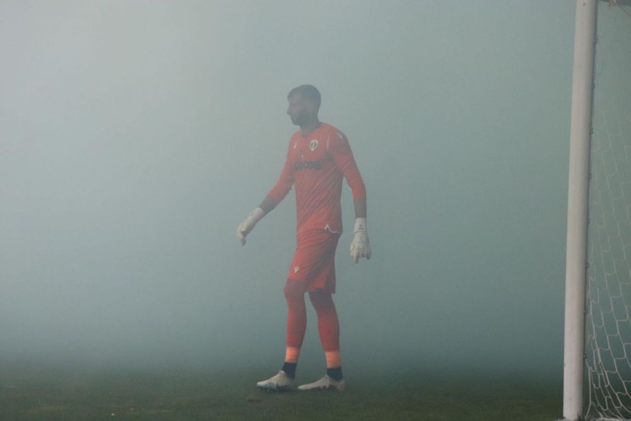 „V-ați pus traista în spinare și ați plecat în deplasare!” Spectacol în Giulești și show pirotehnic în Rapid - Petrolul Ploiești _13
