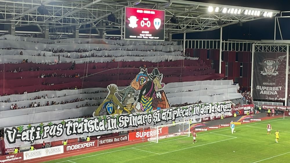 „V-ați pus traista în spinare și ați plecat în deplasare!” Spectacol în Giulești și show pirotehnic în Rapid - Petrolul Ploiești _15