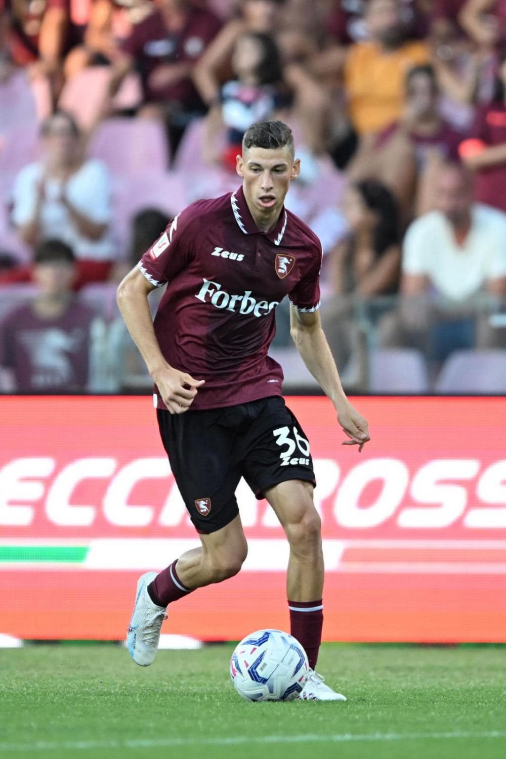 Românul din Serie A ocolit inexplicabil de FRF a debutat oficial la Salernitana! Andres Sfait a jucat ”con grande personalità”_6