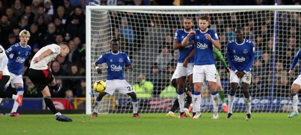 Transfer de 35 de milioane de euro &icirc;n Championship pentru fotbalistul care amenință recordul lui David Beckham și joacă de 20 de ani la Southampton!