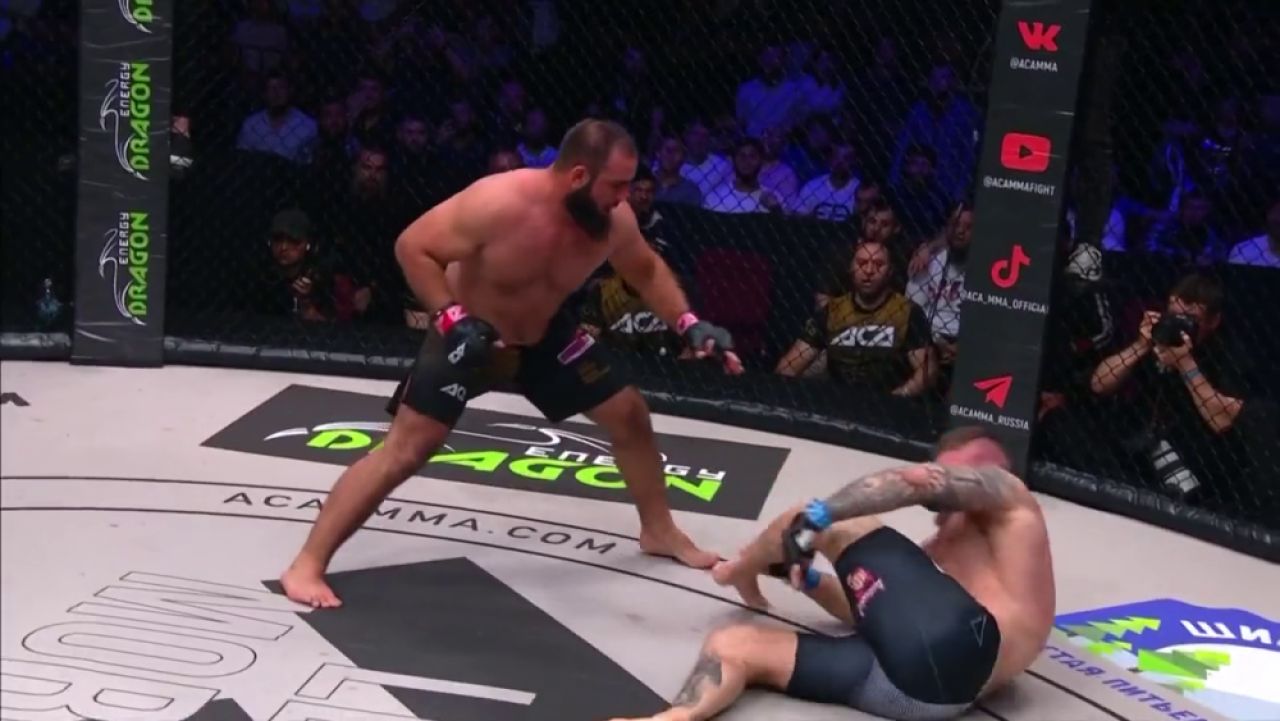 Accidentare brutală în MMA! Și-a rupt piciorul după 40 de secunde și fanii au rămas șocați: „Cea mai rea accidentare văzută vreodată!” Imagini cu puternic impact emoțional_12