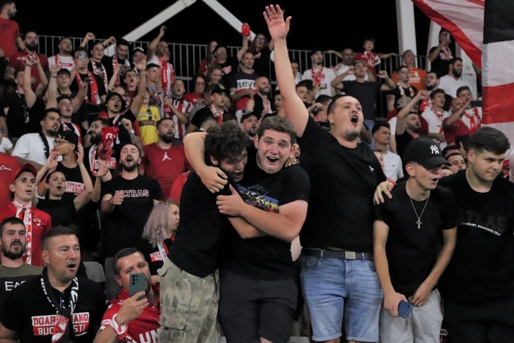 Marius Croitoru, terorizat de fanii lui Dinamo pe banca de rezerve_35