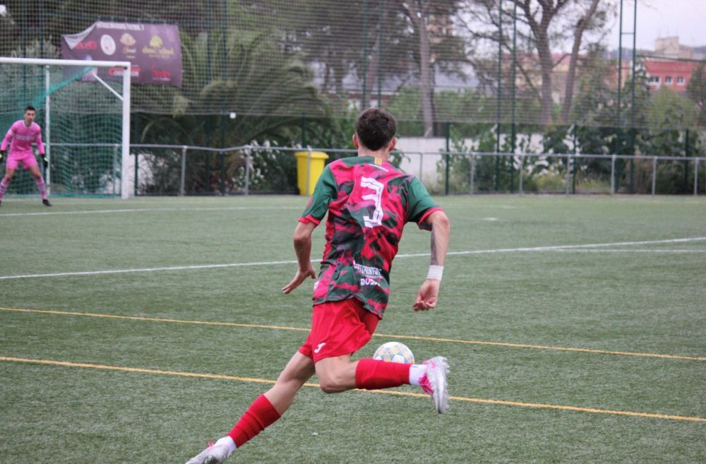 După un deceniu jucat în Barcelona, fostul coleg de la națională al lui Andrei Vlad, Denis Haruț sau Alexandru Mățan s-a transferat în prima ligă din Andorra!_5
