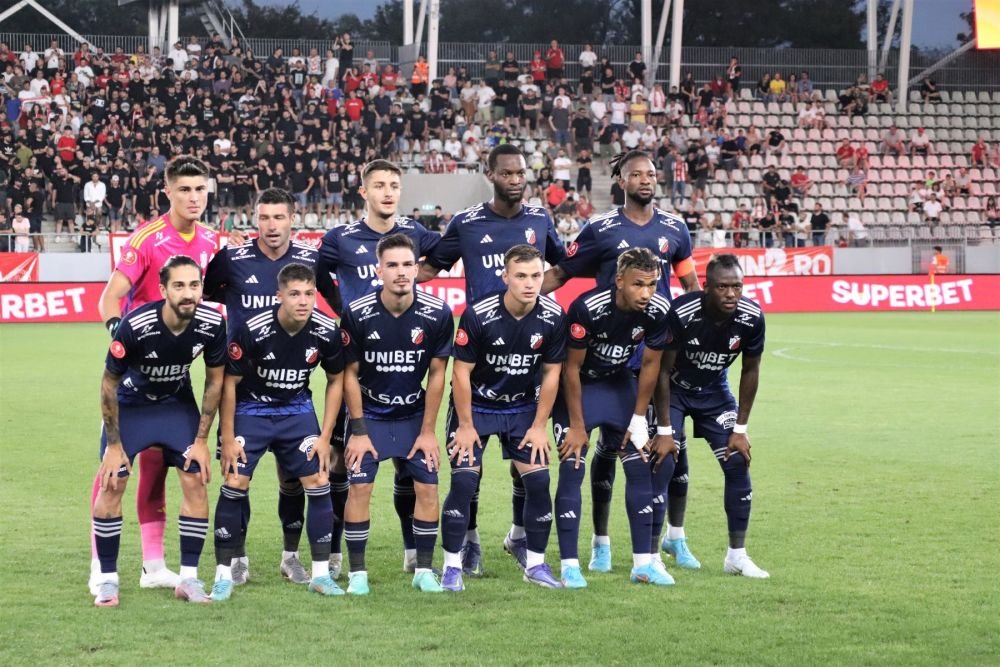 Ruptură între Croitoru și vedeta de la Botoșani? Ce a făcut fotbalistul când a fost schimbat_8