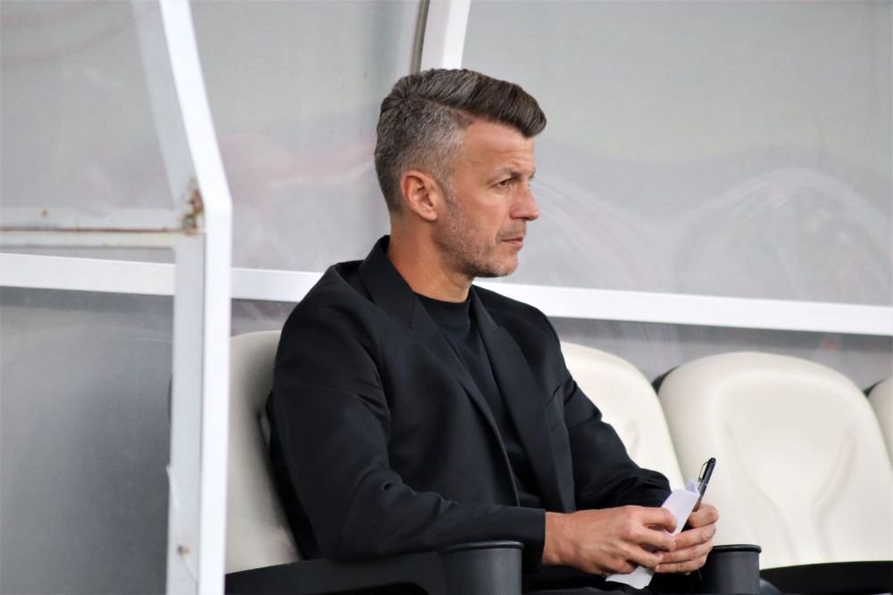 Mister Fashion. Ovidiu Burcă este unul dintre cei mai eleganți antrenori din Superligă_5
