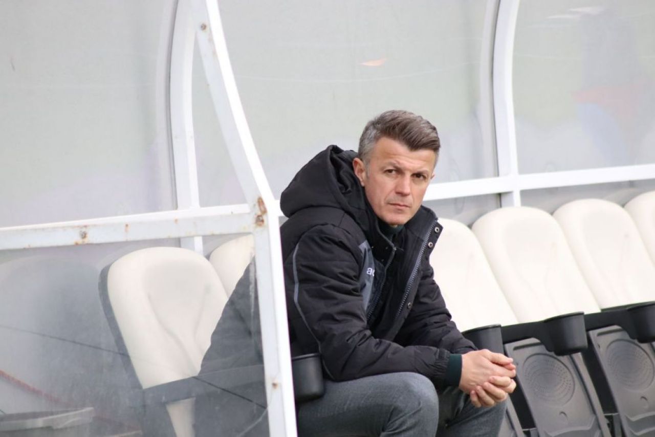 Mister Fashion. Ovidiu Burcă este unul dintre cei mai eleganți antrenori din Superligă_20