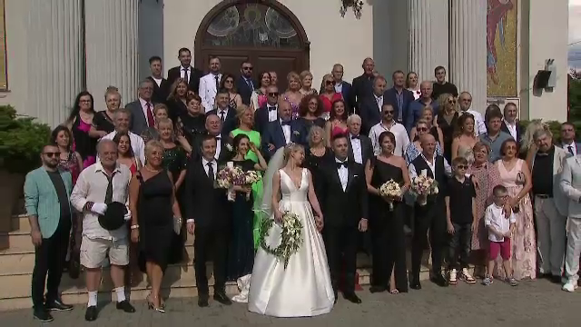 Cât a costat buchetul de mireasă al Sandrei Izbașa. 