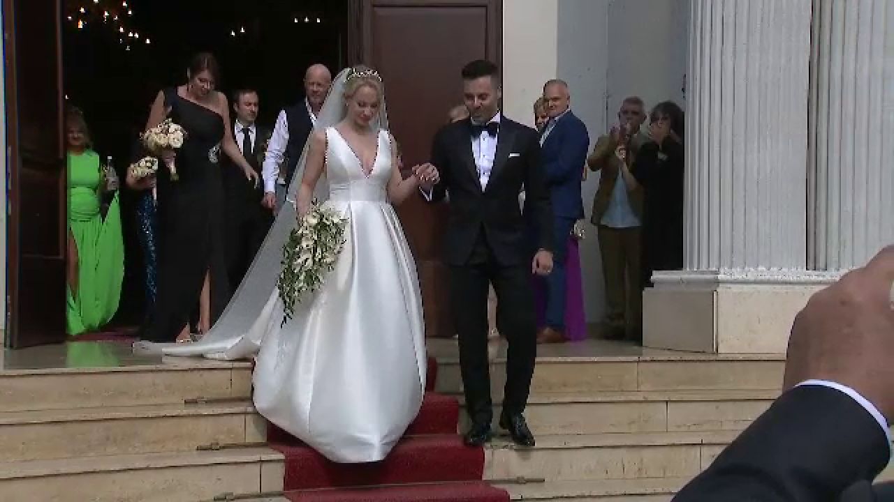Cât a costat buchetul de mireasă al Sandrei Izbașa.