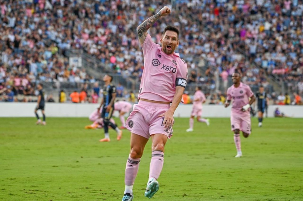 Lionel Messi, de neoprit: gol de la 30 de metri pentru Inter Miami și calificare în finală_1