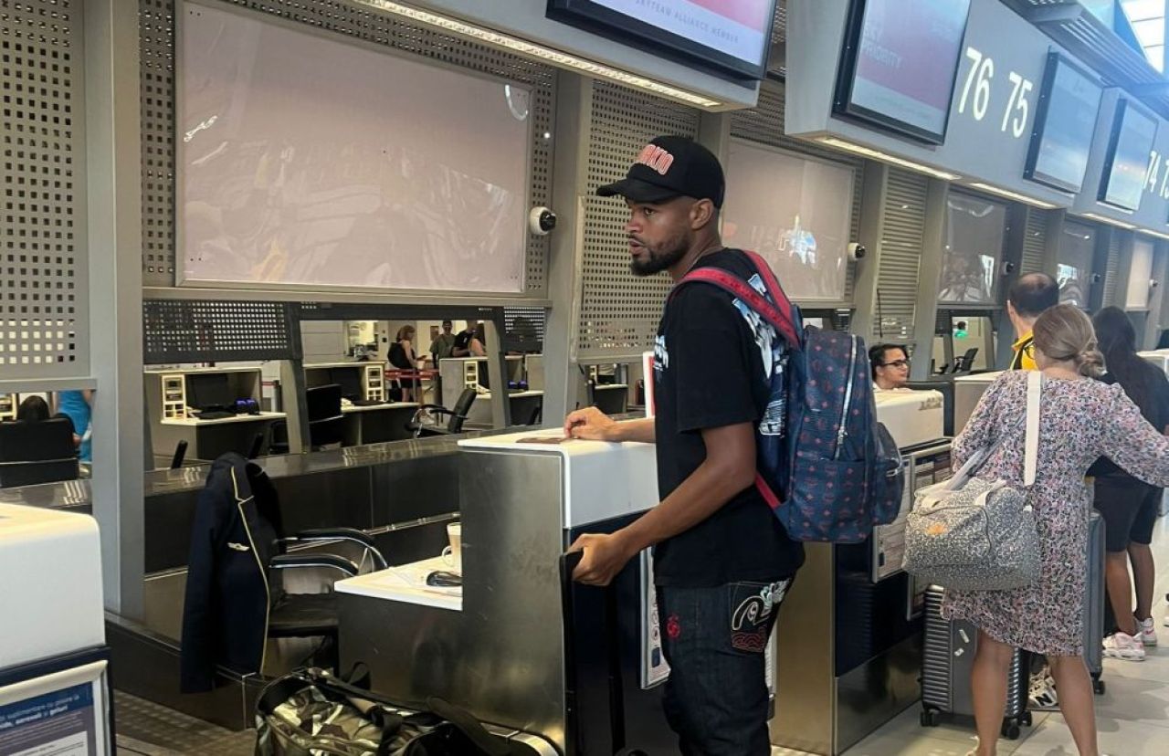 Malcom Edjouma pleacă în Italia pentru oficializarea transferului. Cât încasesază FCSB_1
