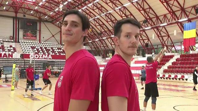 Dinamo a adus doi australieni și un antrenor legendar pentru titlul 20. Obiectivul lui Stelian Moculescu