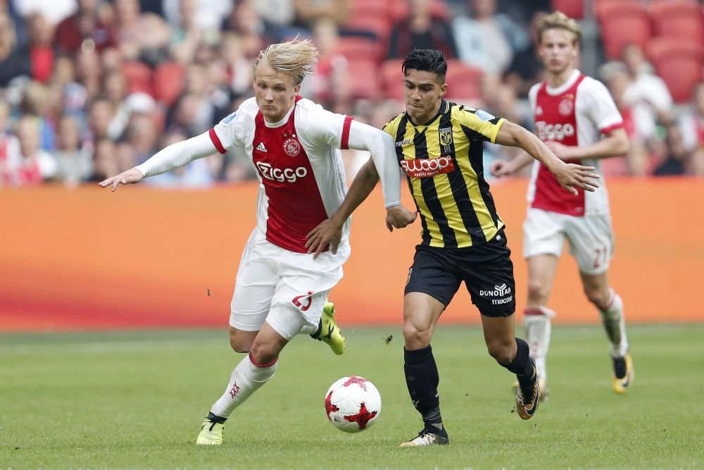 Tunul din Navarone! Florin Bratu l-a transferat pe internaționalul olandez care l-a ridiculizat pe Andre Onana &icirc;ntr-un Vitesse Arnhem - Ajax Amsterdam