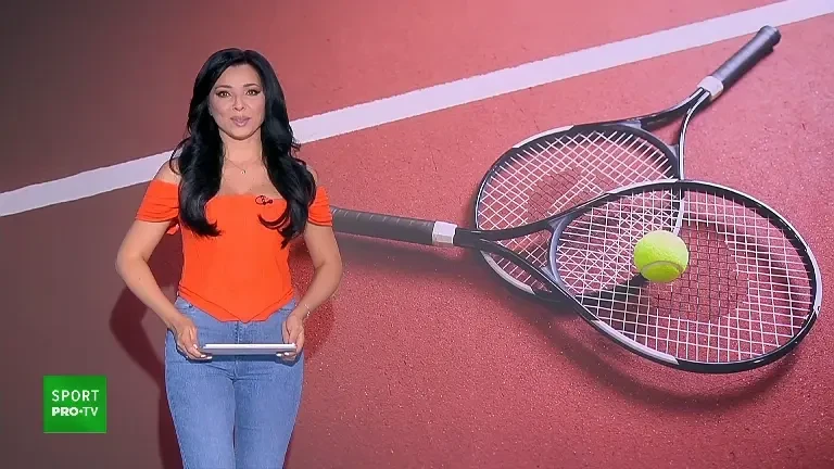 Horia Brenciu se încălzește pe terenul de tenis pentru noul sezon de la Vocea României, unde va face echipa cu Theo Rose