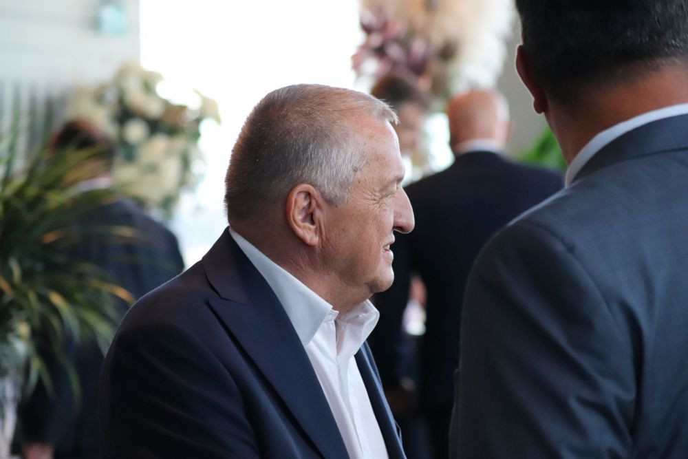 Foc și pară pe Primărie și pe Guvern! Sponsorii lui Dinamo, nemulțumiți de infrastructură și de legislație