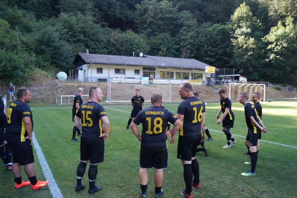 Un club de liga a zecea din Germania a ajuns să fie sponsorizat de Arabia Saudită: „Am crezut că e o glumă!”_8
