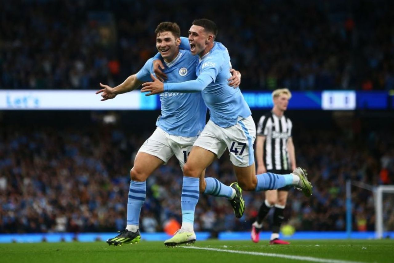 Manchester City a trecut de primul test important al sezonului! Bijuteria lui Julian Alvarez a decis soarta derby-ului cu Newcastle_1