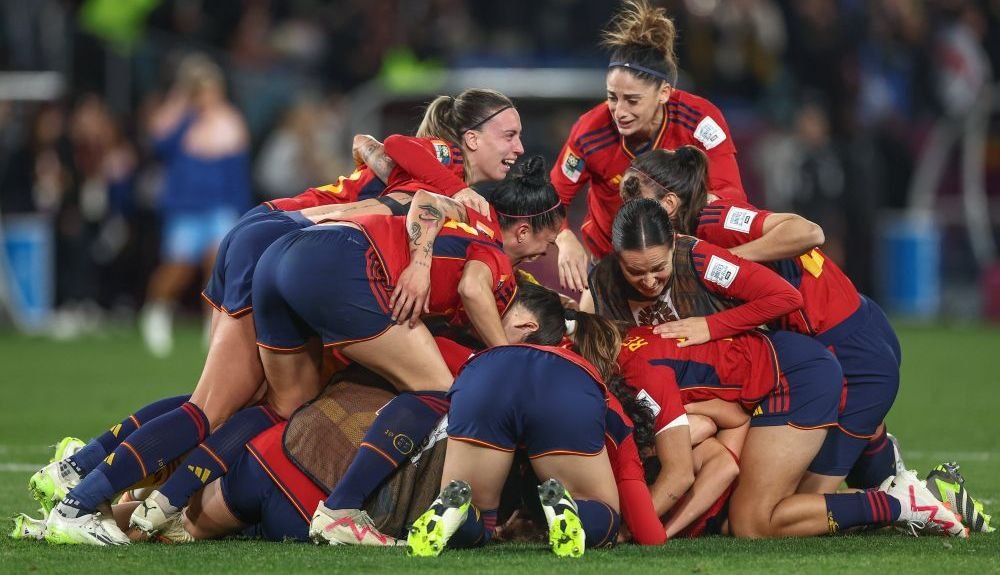 Furia Roja! Spania a c&acirc;știgat &icirc;n premieră Campionatul Mondial de fotbal feminin: &rdquo;Olga, tu ești acum regina Spaniei&rdquo;