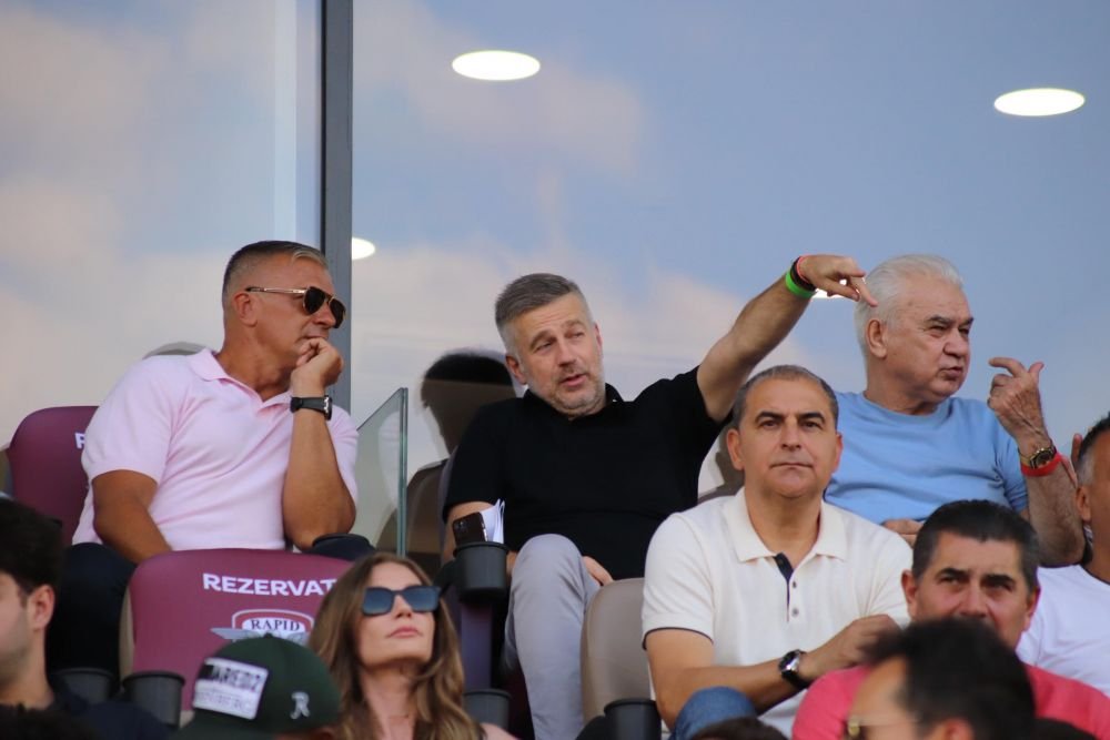 Discuții aprinse între selecționeri în Giulești! Cum au fost surprinși Daniel Pancu și Edi Iordănescu_12