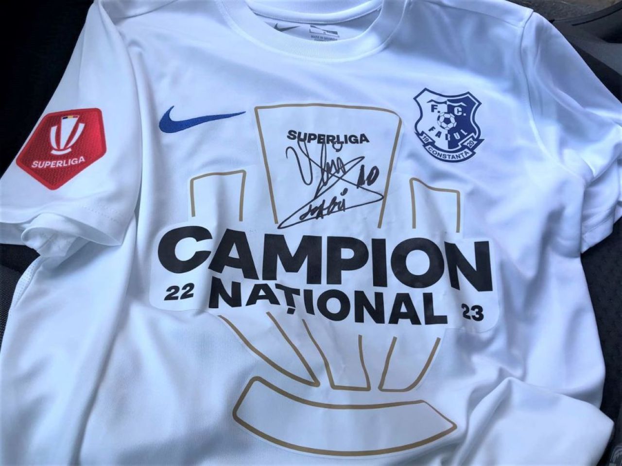 Cel mai mare fan Hagi, singur printre rapidiști la meciul Rapid - Farul!_6
