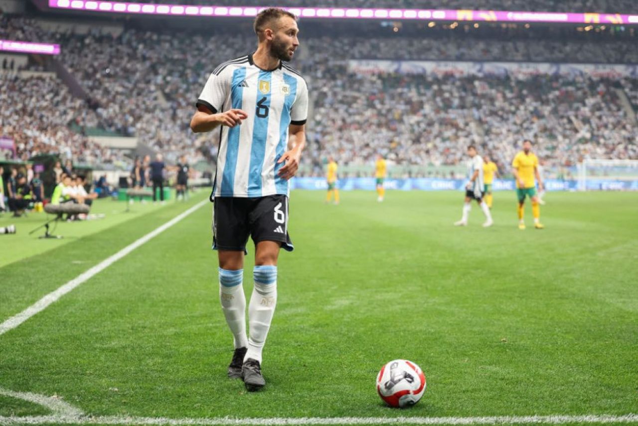 Concurență și mai mare pentru Radu Drăgușin! Genoa vrea căpitanul naționalei Danemarcei și un campion mondial cu Argentina_11