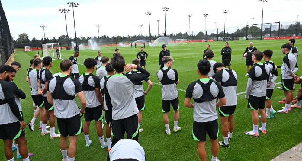 Liverpool, mercato mediocru. Doi jucători au preferat să meargă la Chelsea, pentru alți doi 