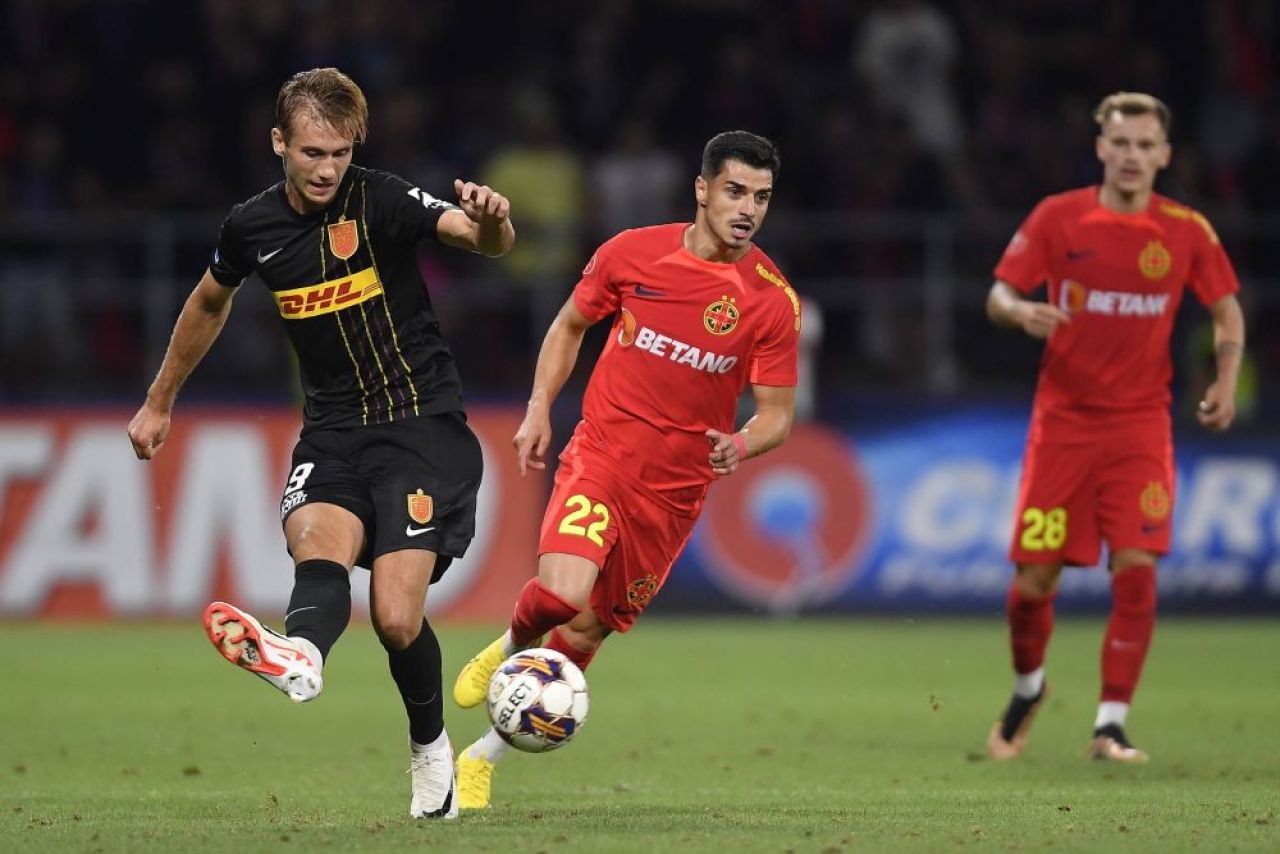 OUT de la FCSB!
