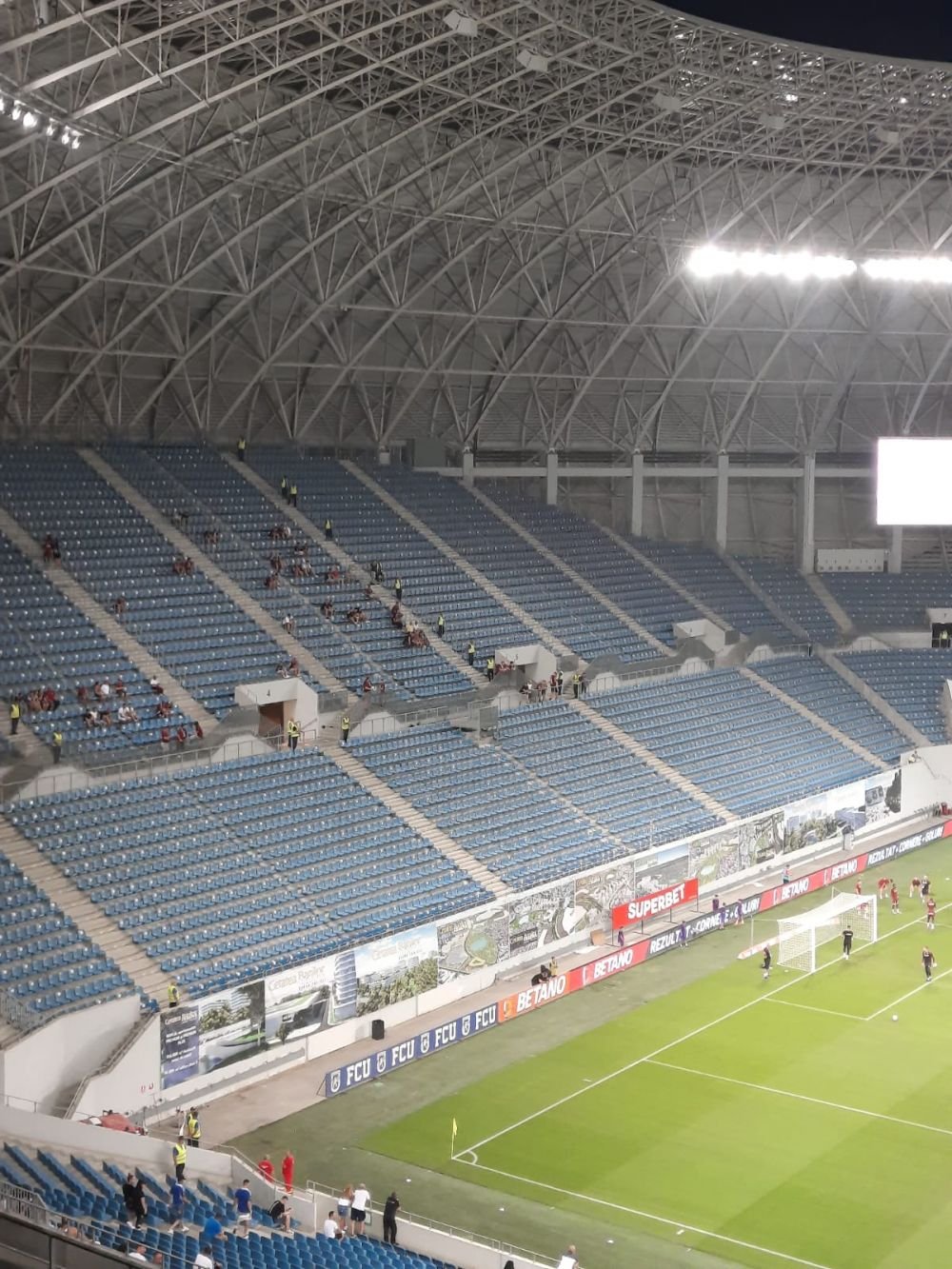 Cum arată tribunele din Craiova, înainte de FCU - Rapid București_3