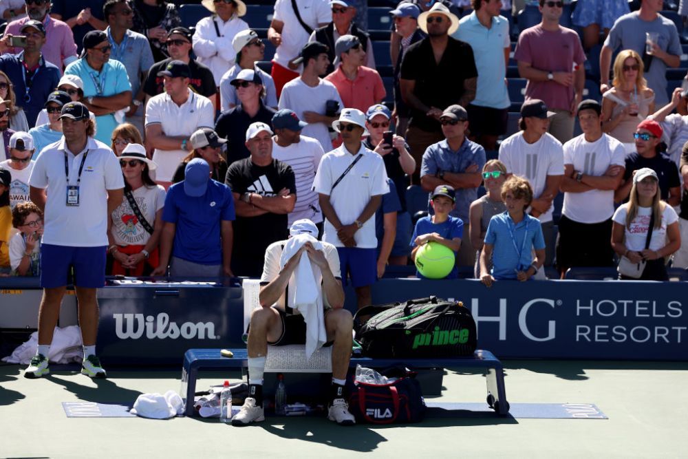 John Isner s-a retras din tenis cu lacrimi în ochi. Câți ași a servit în întreaga carieră de profesionist_3