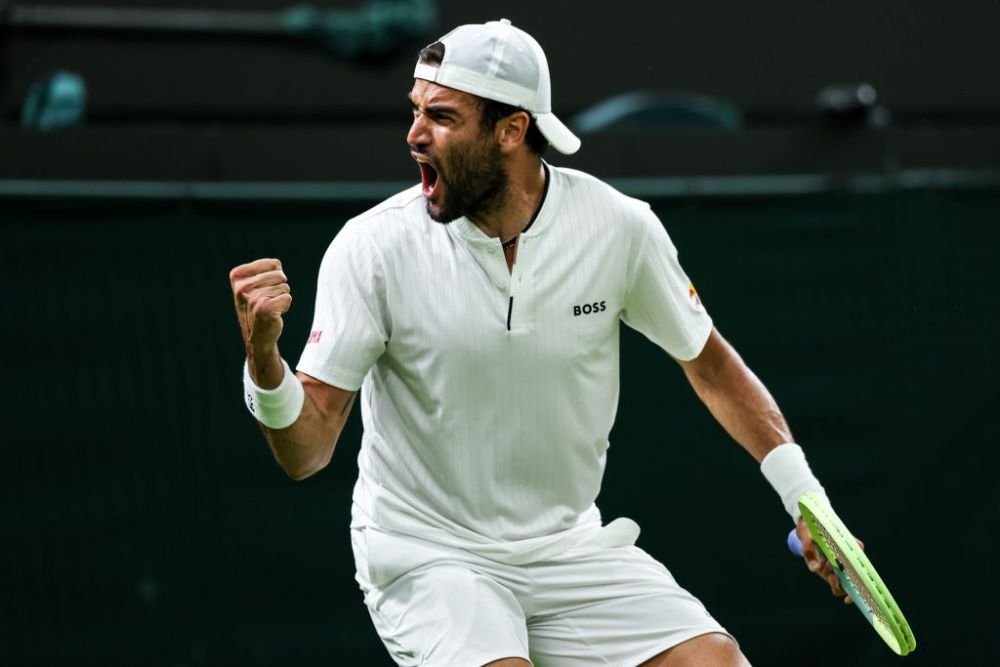 Mai ghinionist decât el nu există! Matteo Berrettini a ieșit de pe teren în scaunul cu rotile, la US Open_11